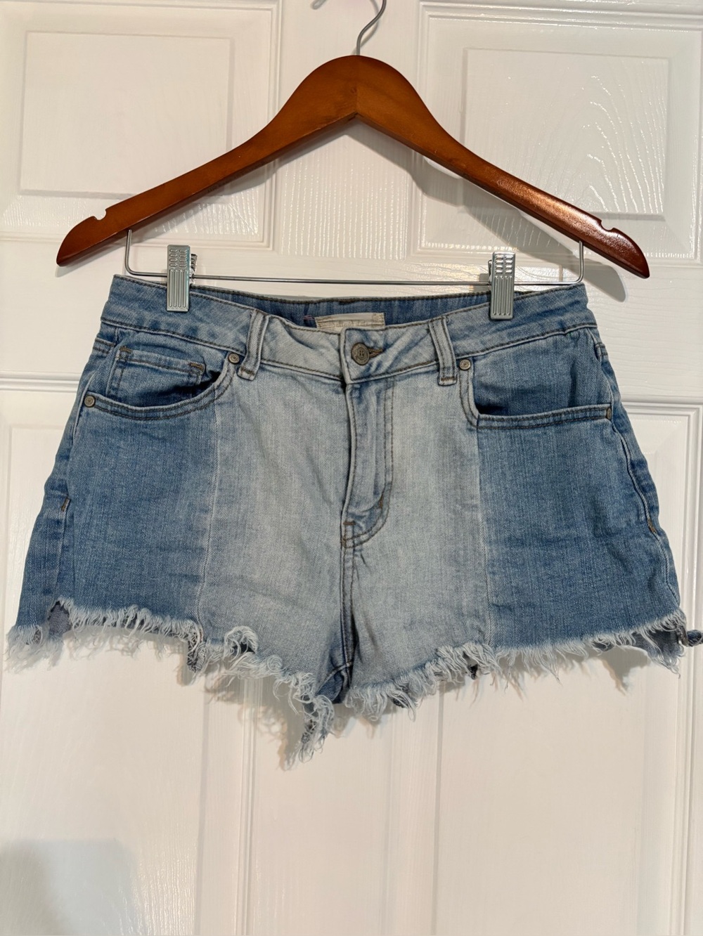 Altar’d State High-Rise Light Wash Denim Shorts 28